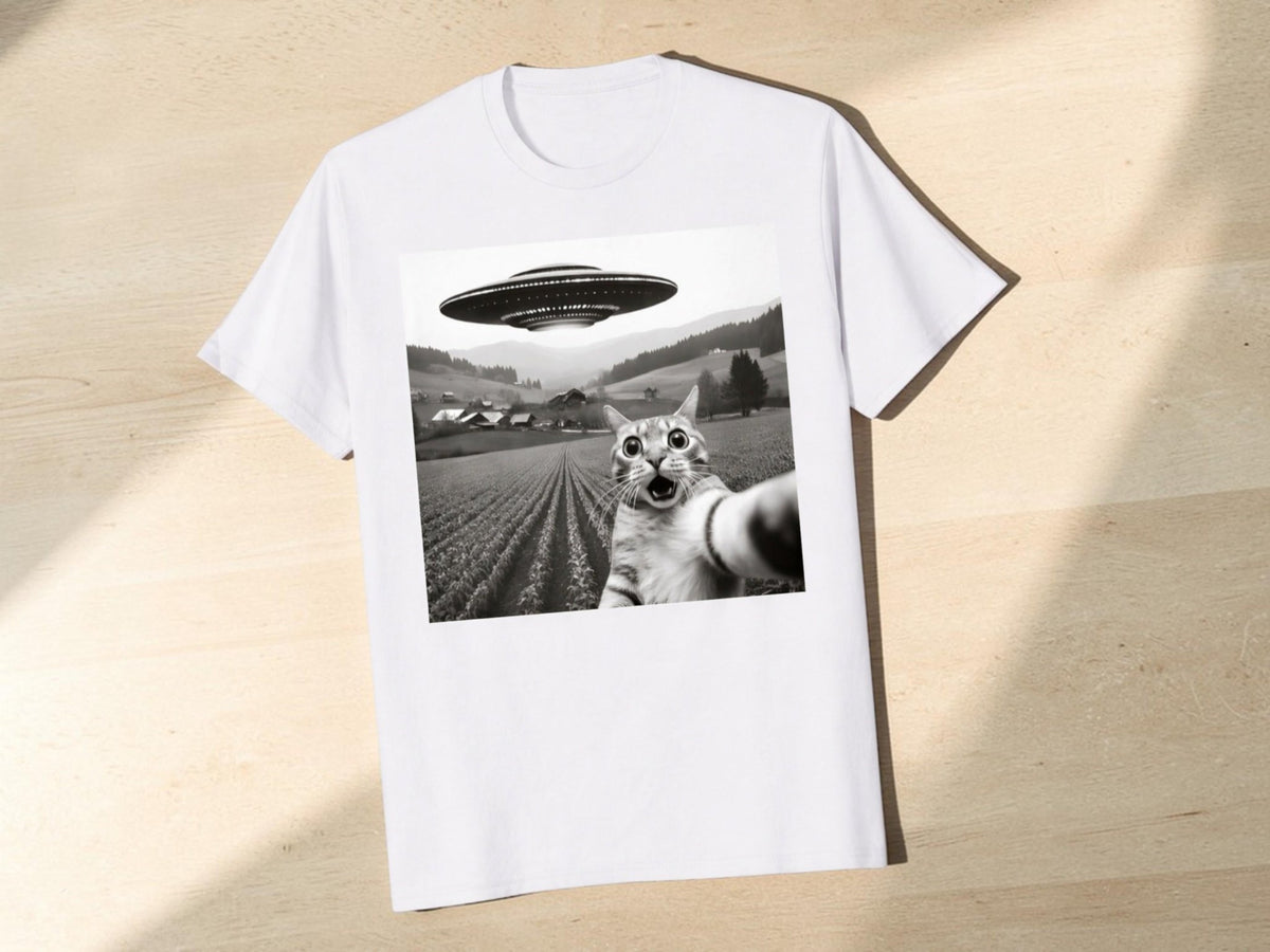 Funny Cat Selfie UFO T-Shirt | Sci Fi Alien Pet Humor Graphic Tee