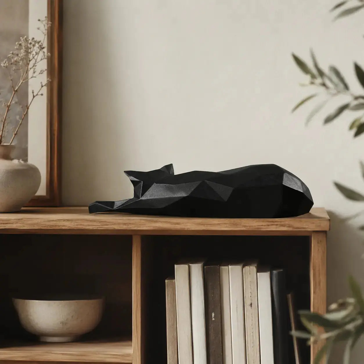 Geometric Lying Cat Statue | Modern Room Decor Figurine | Shelf Desk Table Sculpture | Cat Lover Gift Accent Jumartins