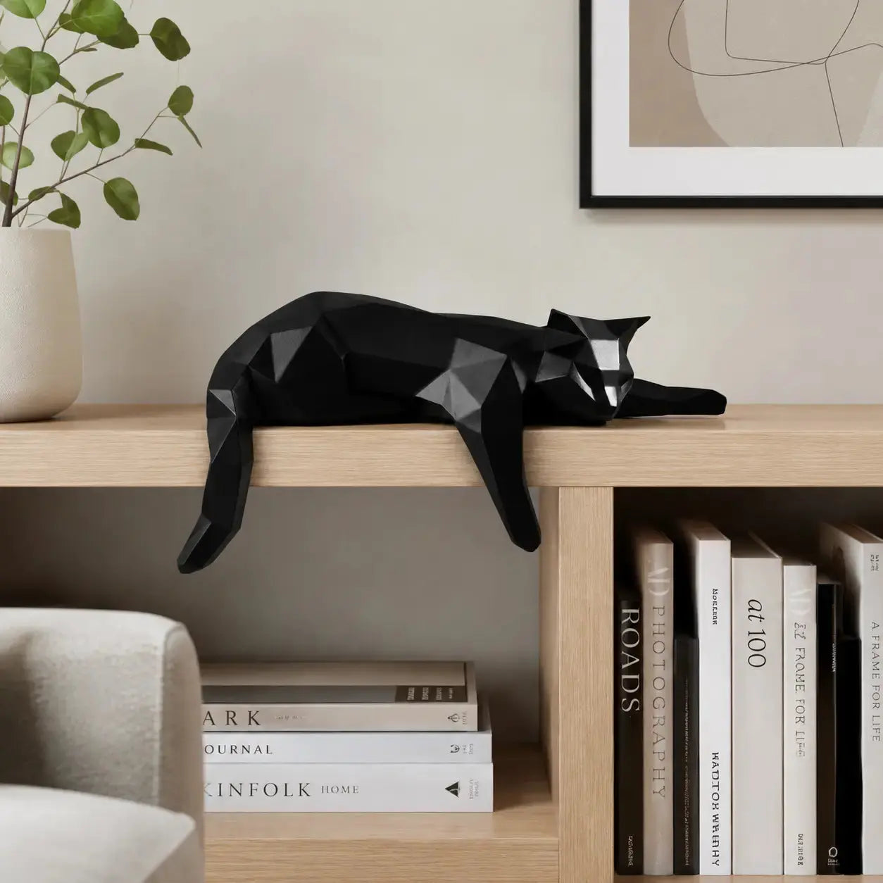Geometric Lying Cat Statue | Modern Room Decor Figurine | Shelf Desk Table Sculpture | Cat Lover Gift Accent Jumartins