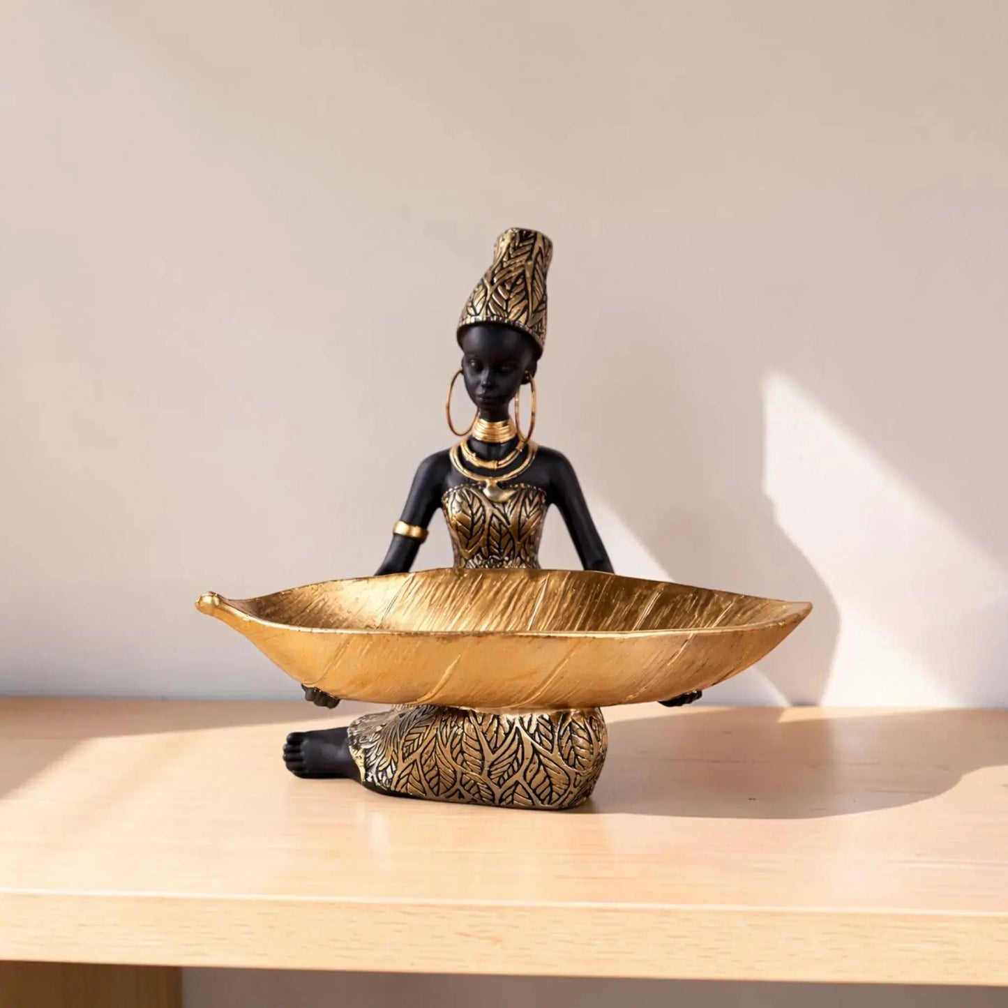 Decorative Key Tray – Lady Tray Statue, Elegant Resin Storage Bowl & Home Decor Accent JuChachaShop