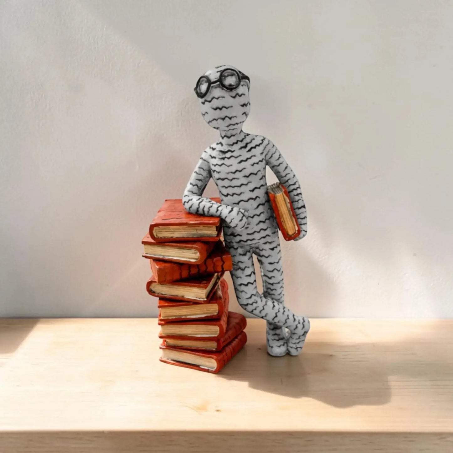 Artistic Reader Statue Decor for Modern Living Spaces JuChachaShop